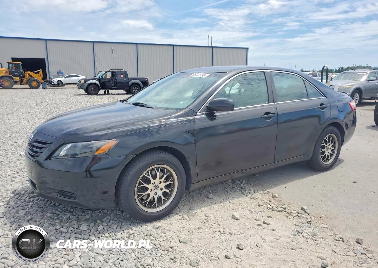 2008 Toyota Camry Le – zdjęcie 1 z 12