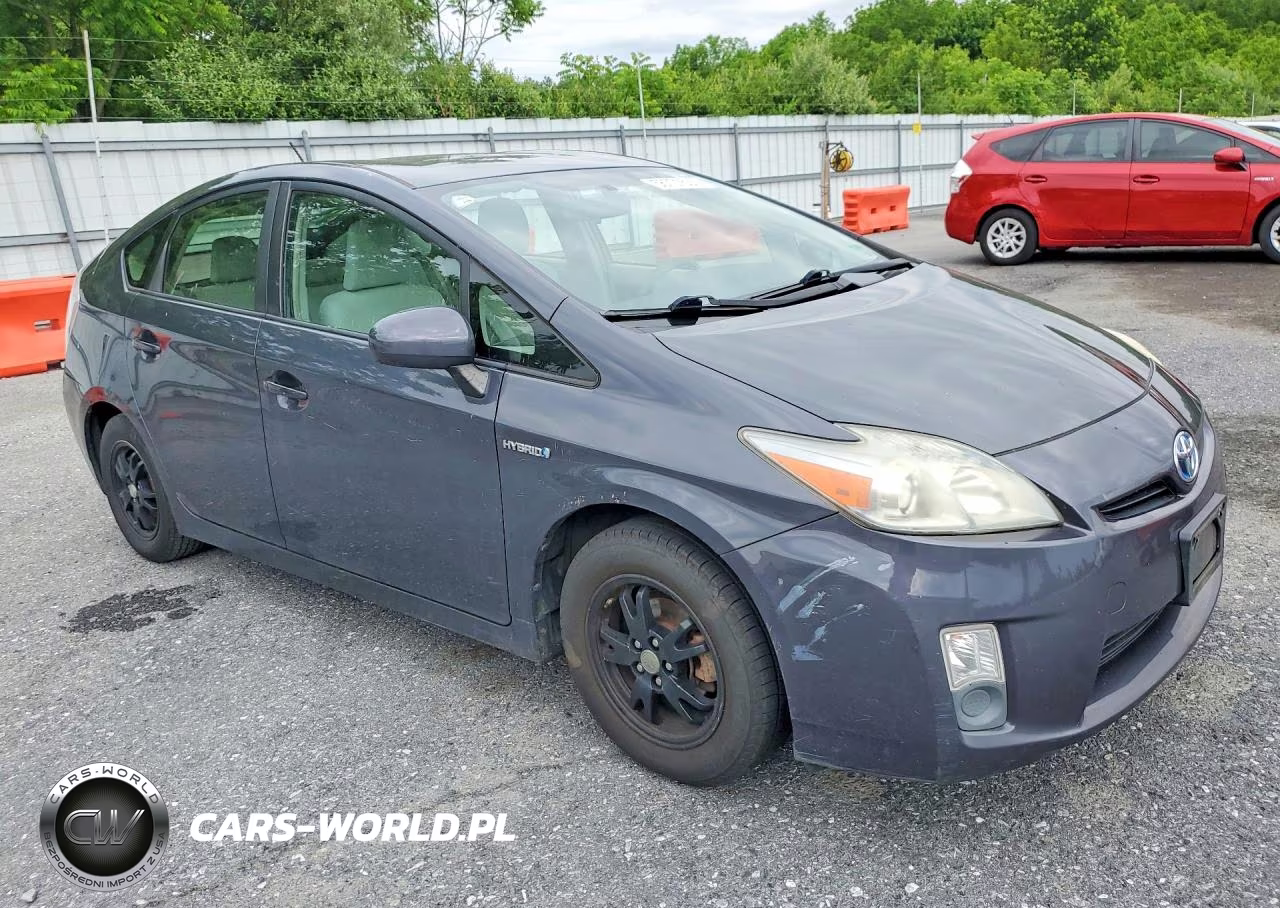 2010 Toyota Prius Iii VIN:JTDKN3DU1A0236649 - 4