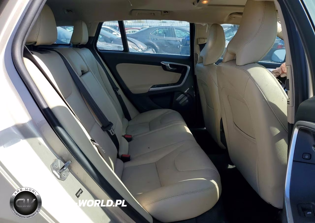 2017 Volvo V60 T5 Premier VIN:YV140MEK7H1373054 - 10