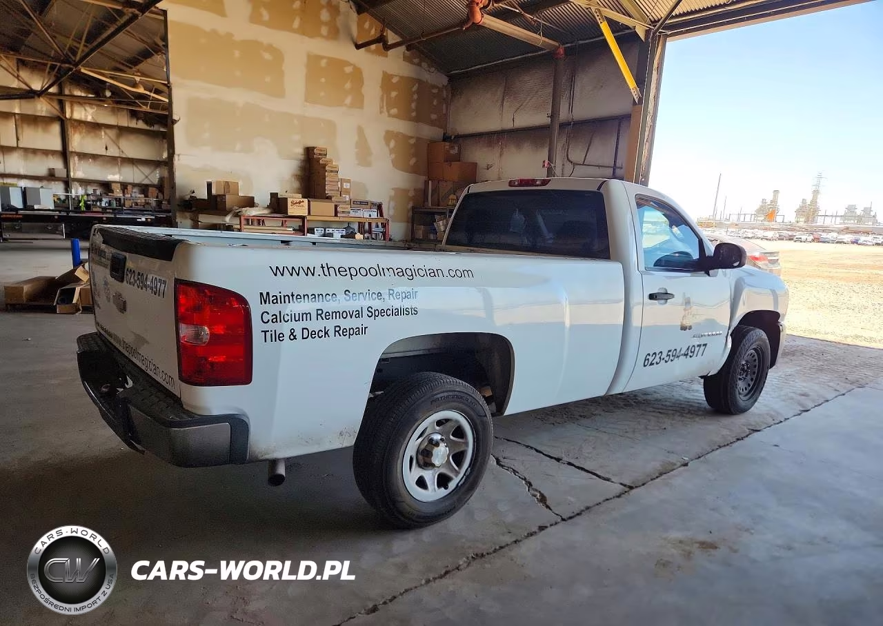 2011 Chevrolet Silverado C1500 VIN:1GCNCPEX2BZ465020 - 3
