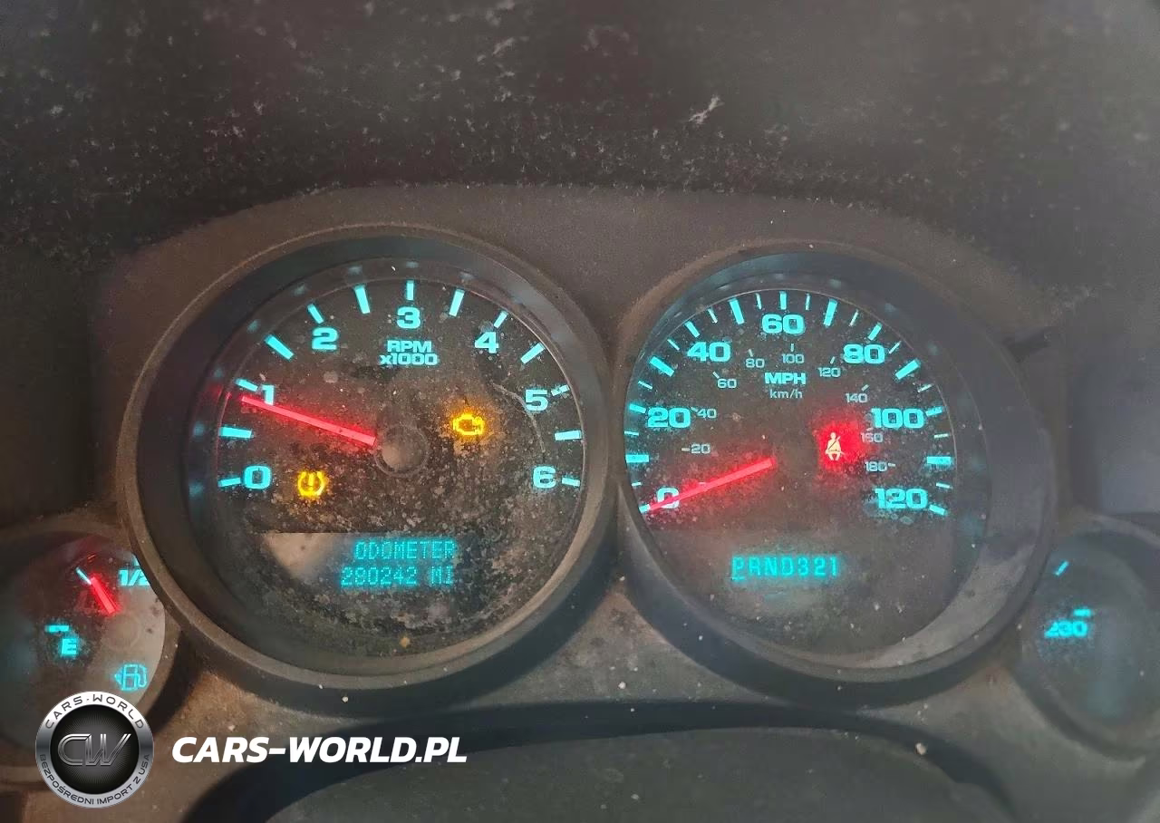 2011 Chevrolet Silverado C1500 VIN:1GCNCPEX2BZ465020 - 9