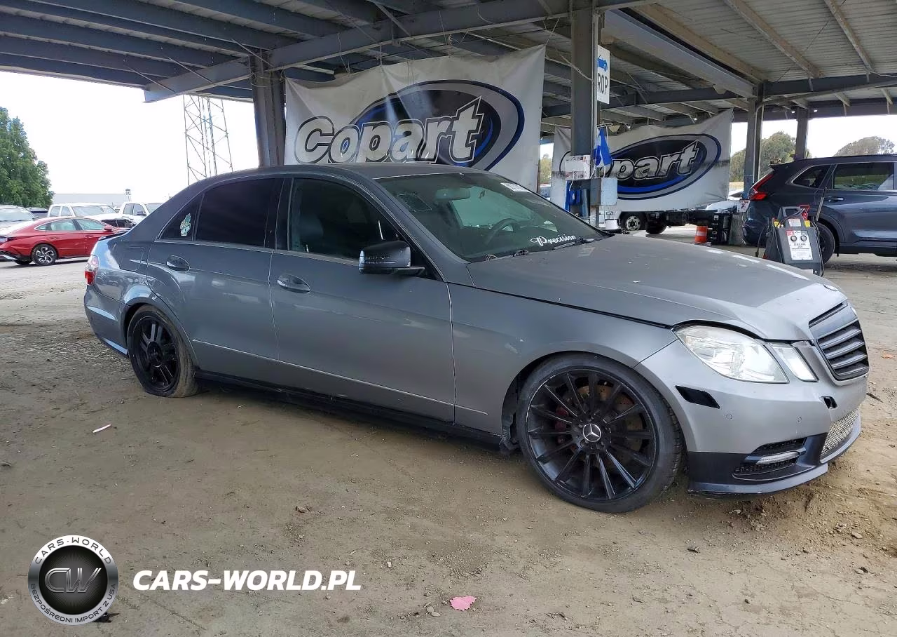 2011 Mercedes-Benz E 550 VIN:WDDHF7CB8BA316918 - 4