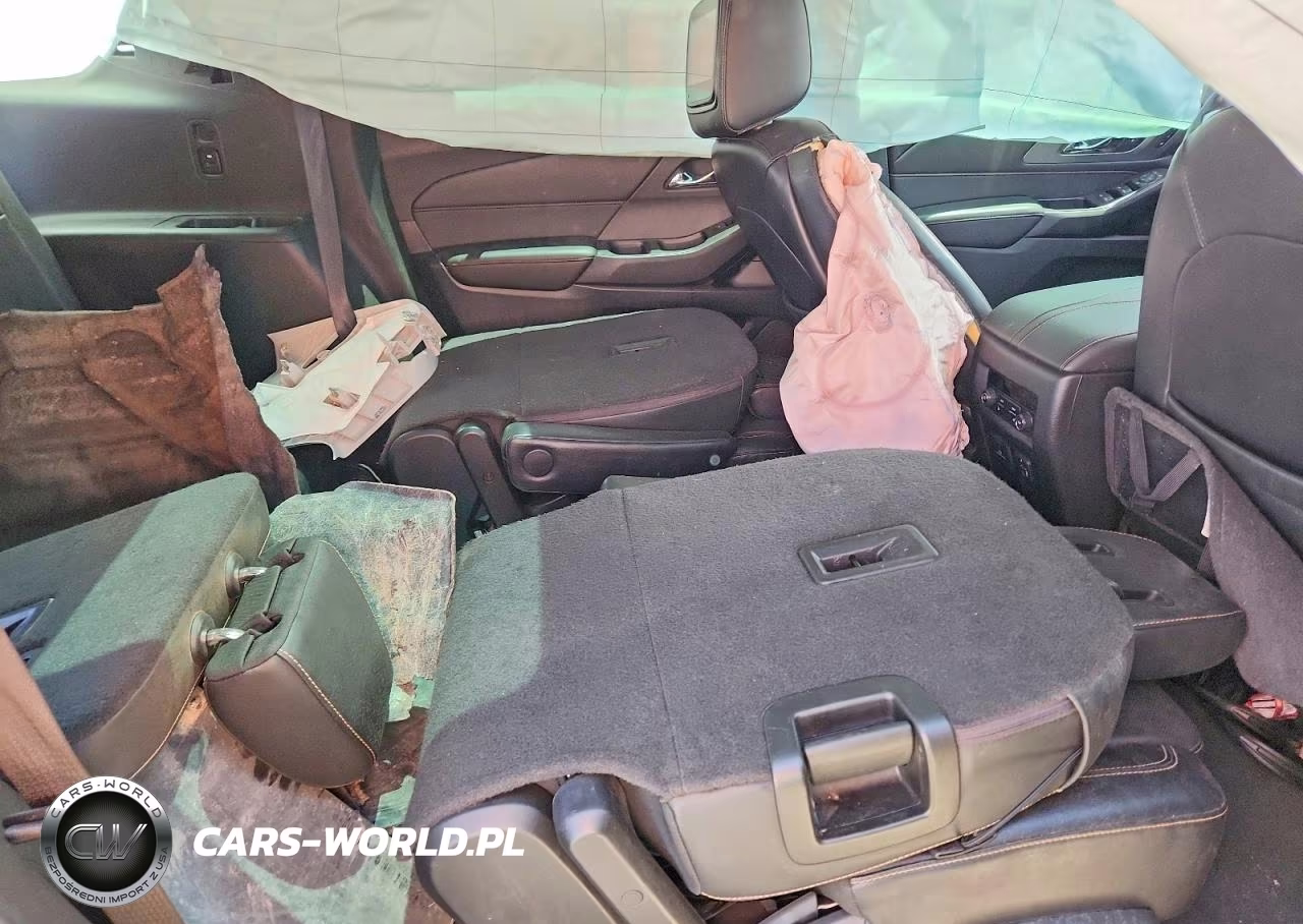 2018 Chevrolet Traverse Premier VIN:1GNEVJKW4JJ251038 - 11