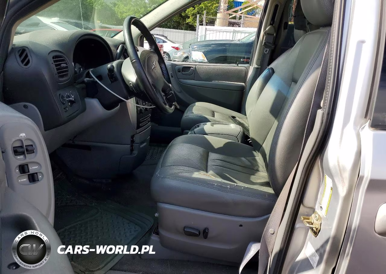2007 Chrysler Town & Country Touring VIN:2A8GP54L37R217286 - 7