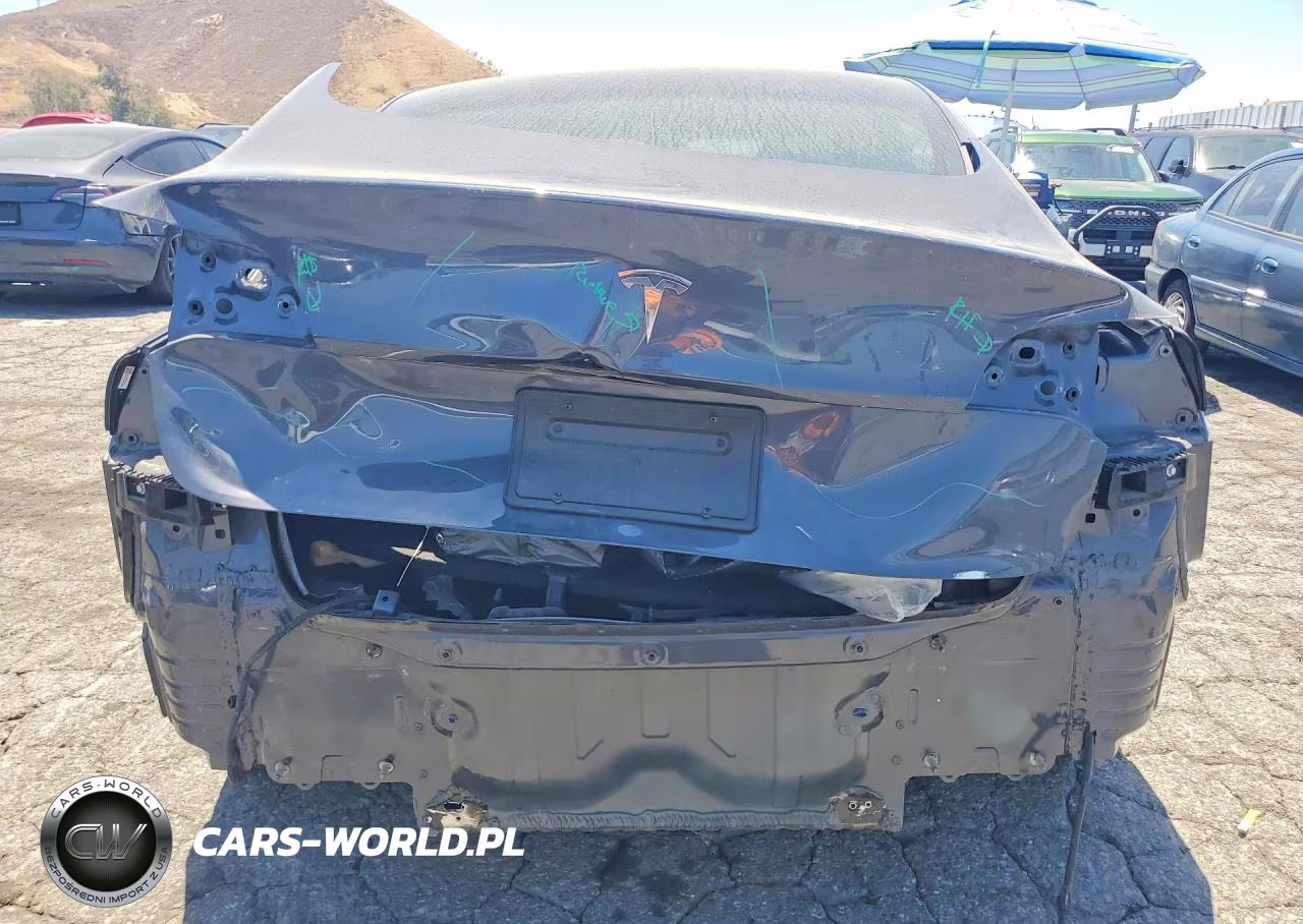 2018 Tesla Model 3 VIN:5YJ3E1EB6JF077201 - 6