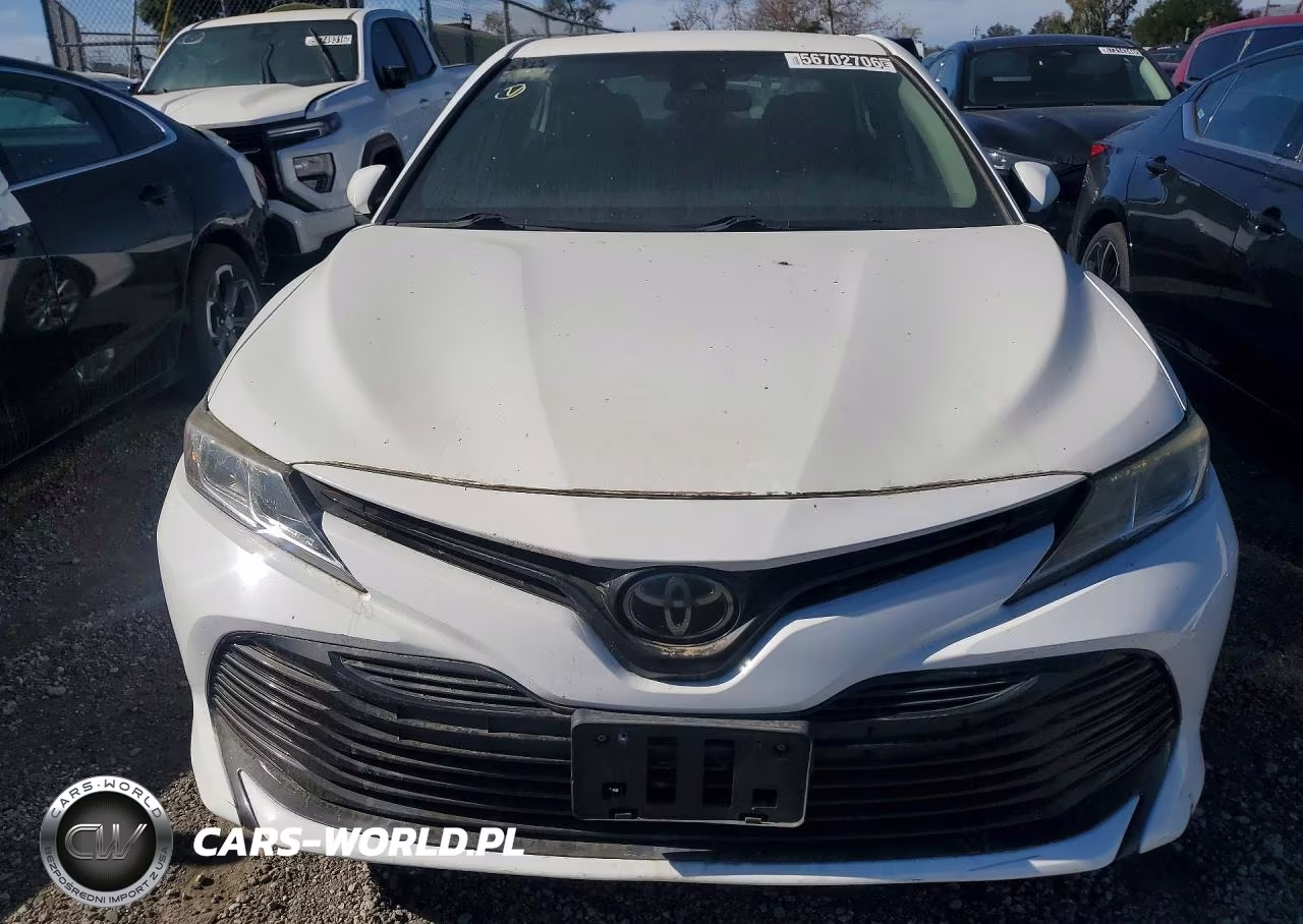 2019 Toyota Camry L VIN:4T1B11HK1KU256981 - 5