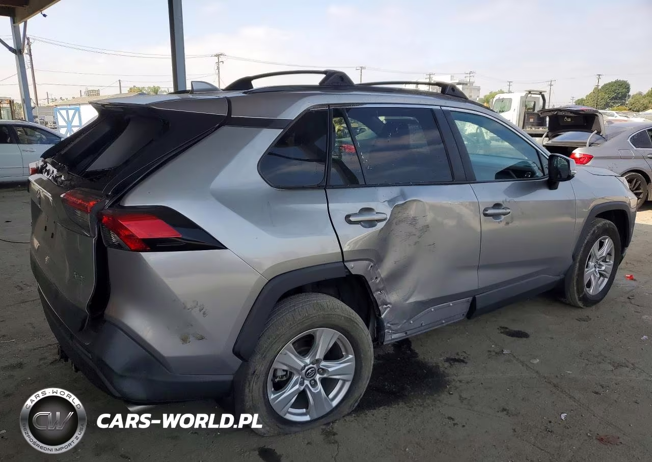 2020 Toyota Rav4 Xle VIN:2T3W1RFV8LC044831 - 3