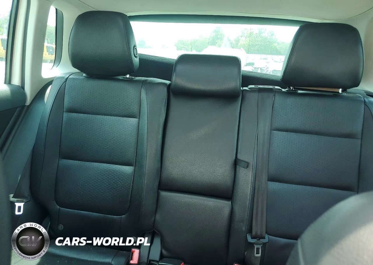 2012 Volkswagen Tiguan S VIN:WVGAV7AX3CW598110 - 10