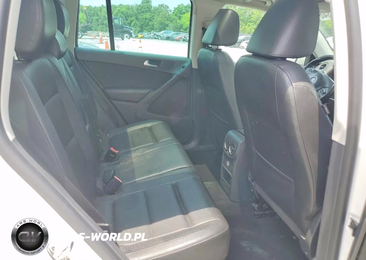 2012 Volkswagen Tiguan S VIN:WVGAV7AX3CW598110 - 11