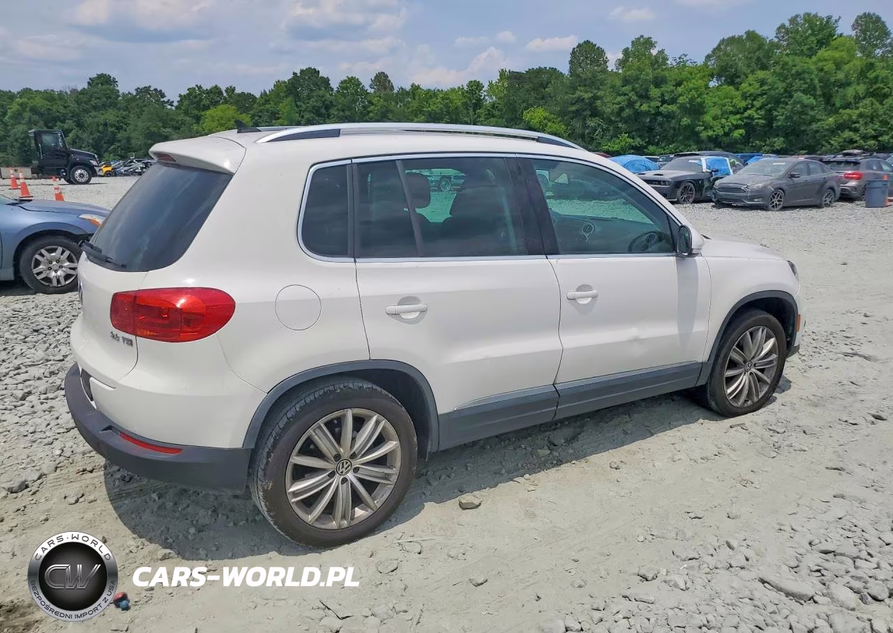 2012 Volkswagen Tiguan S VIN:WVGAV7AX3CW598110 - 3