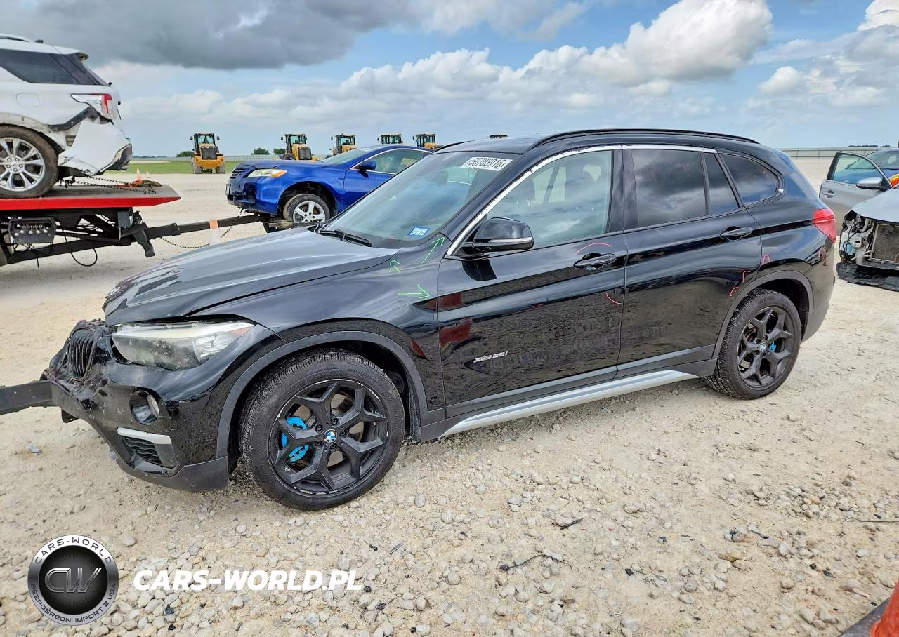2017 BMW X1 xDrive28I – zdjęcie 1 z 12