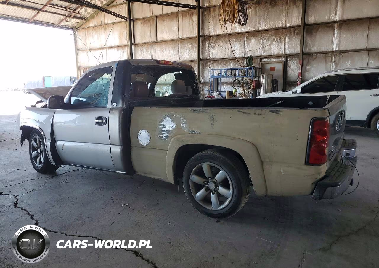 2005 Chevrolet Silverado C1500 VIN:1GCEC14X65Z135142 - 2