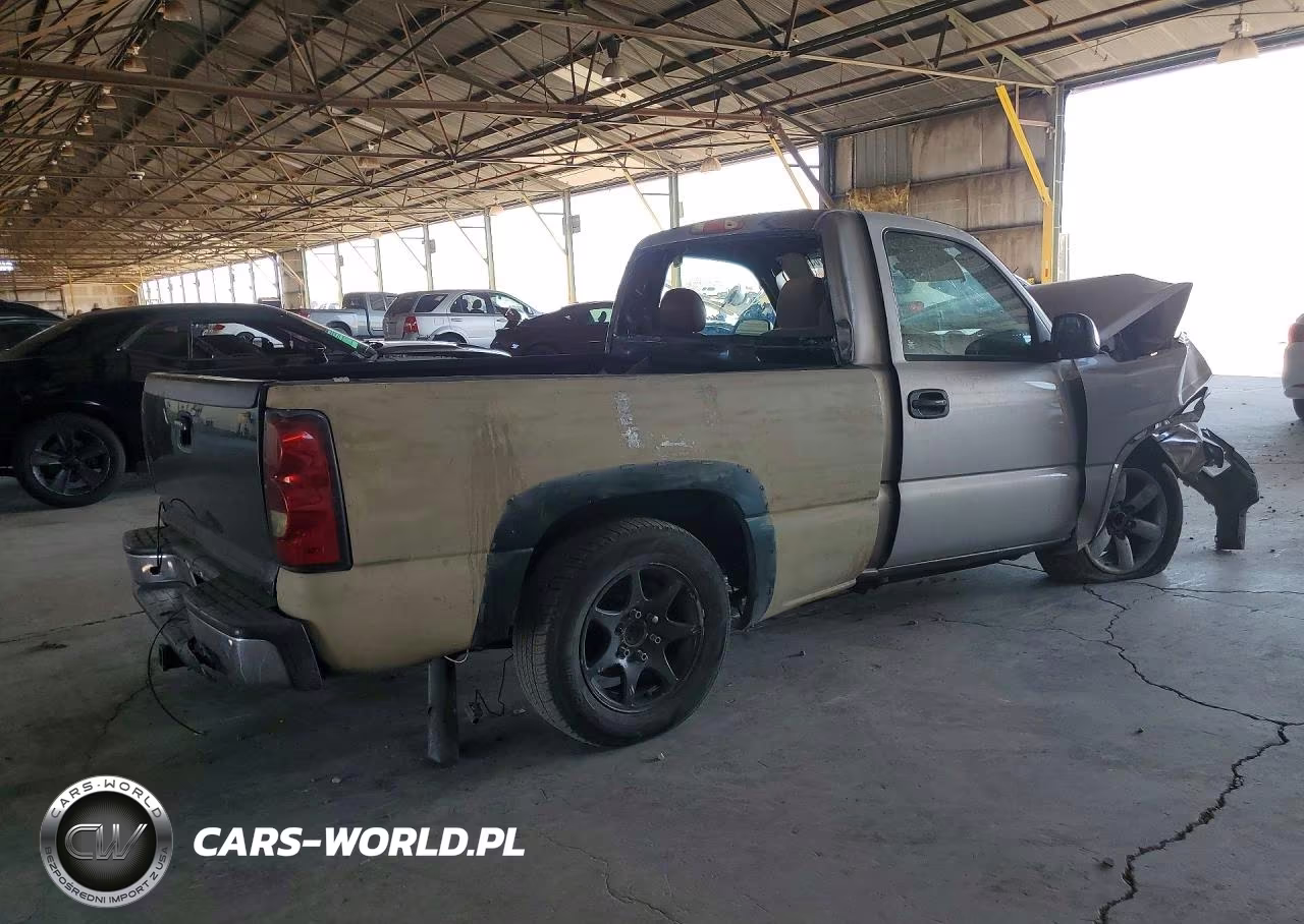 2005 Chevrolet Silverado C1500 VIN:1GCEC14X65Z135142 - 3