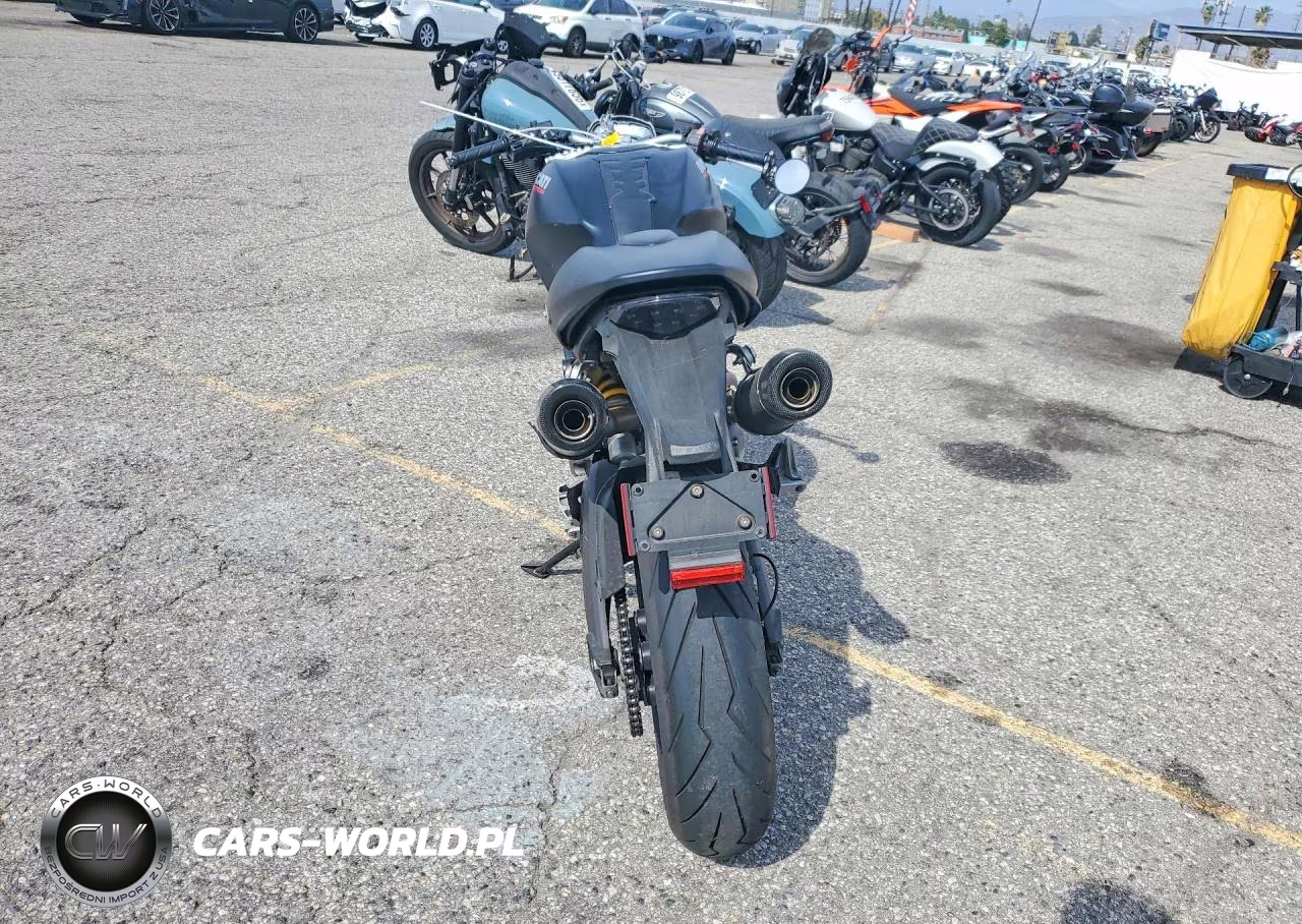 2014 Ducati Monster 696 VIN:ZDM1RADN5EB073709 - 4