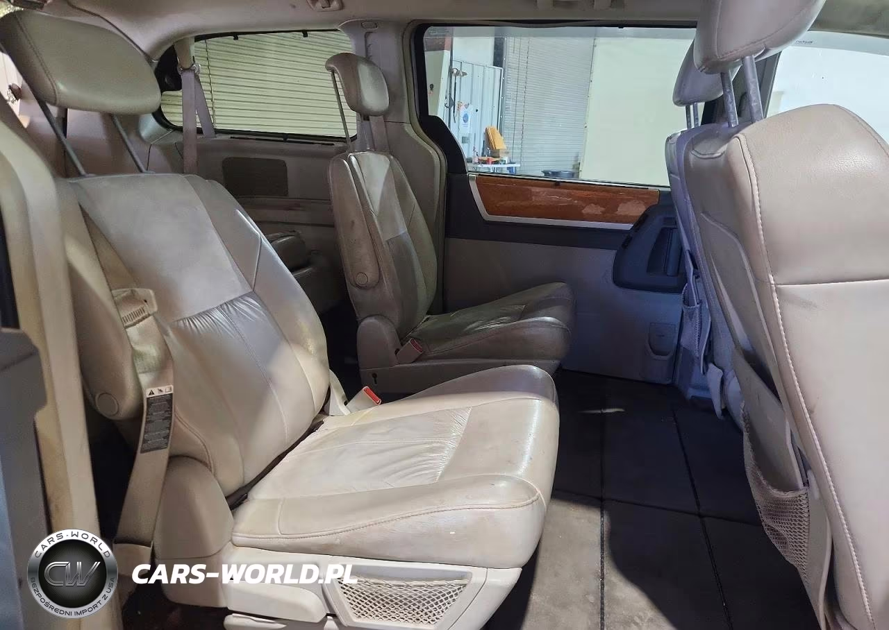 2008 Chrysler Town & Country Limited VIN:2A8HR64X18R769362 - 11