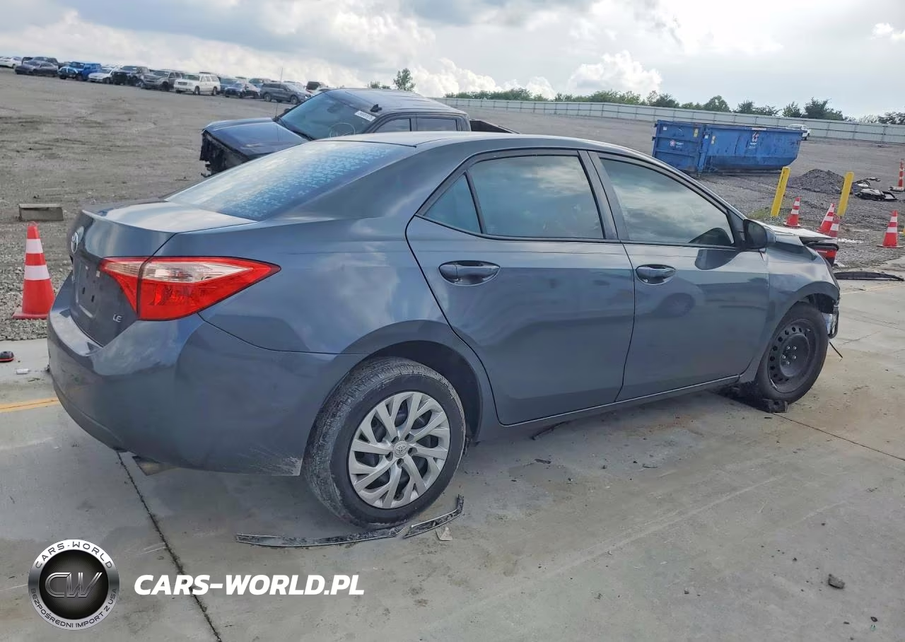 2019 Toyota Corolla Le VIN:5YFBURHE5KP880137 - 3