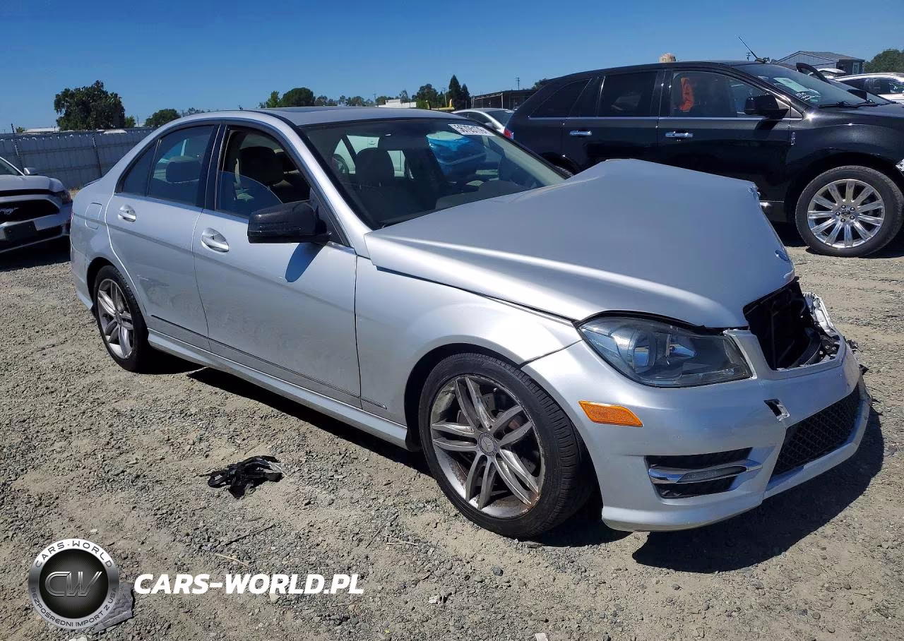 2014 Mercedes-Benz C 250 VIN:WDDGF4HBXEA960864 - 4