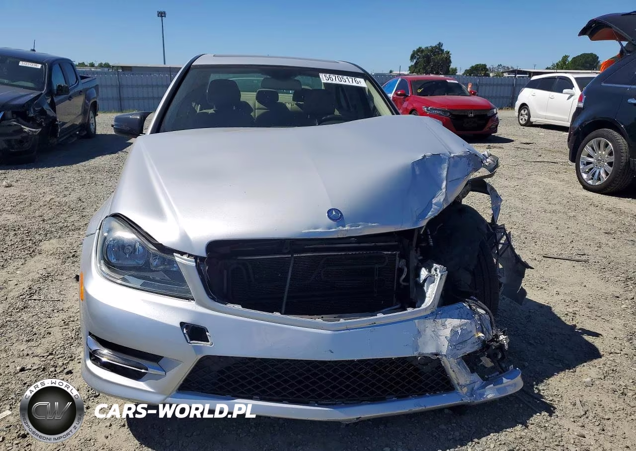 2014 Mercedes-Benz C 250 VIN:WDDGF4HBXEA960864 - 5