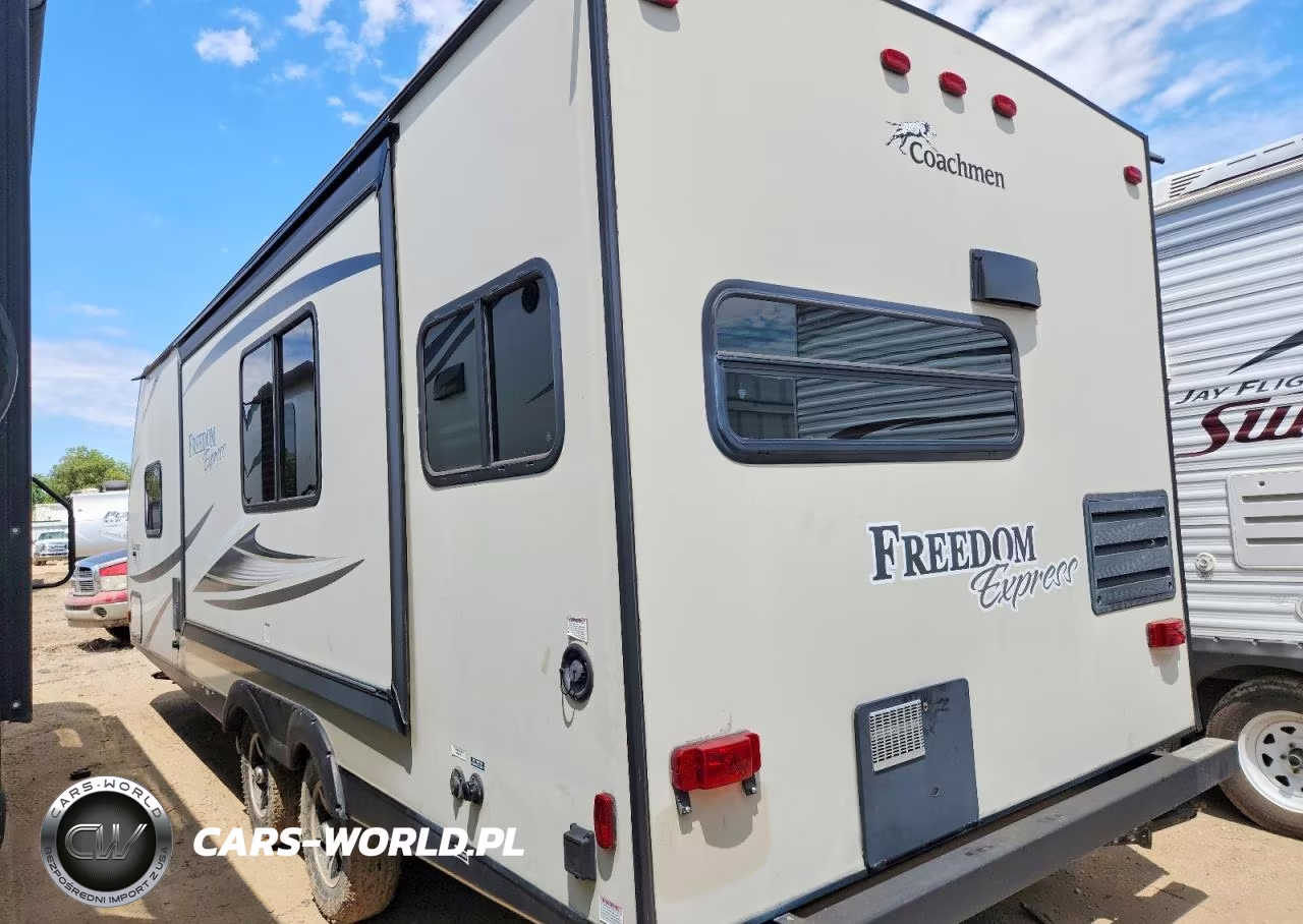 2018 Forest River Freedom Express Camper VIN:5ZT2FEPB4JS029243 - 3