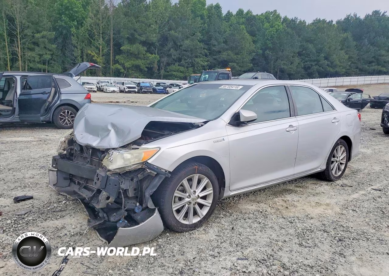 2014 Toyota Camry Hybrid Xle – zdjęcie 1 z 12
