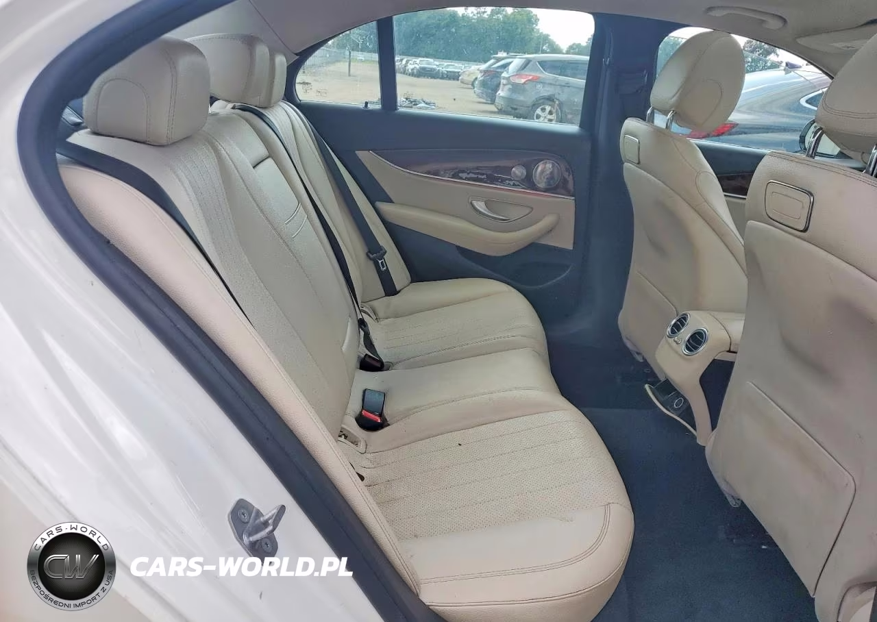 2018 Mercedes-Benz E 300 VIN:WDDZF4JBXJA390989 - 10