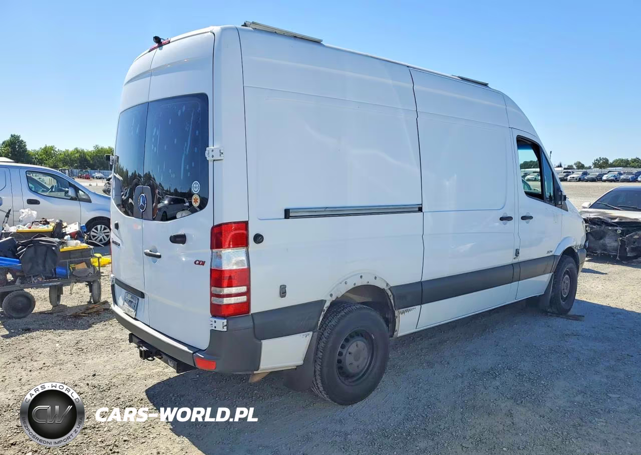 2010 Mercedes-Benz Sprinter 2500 VIN:WD3PE7CC1A5426597 - 3