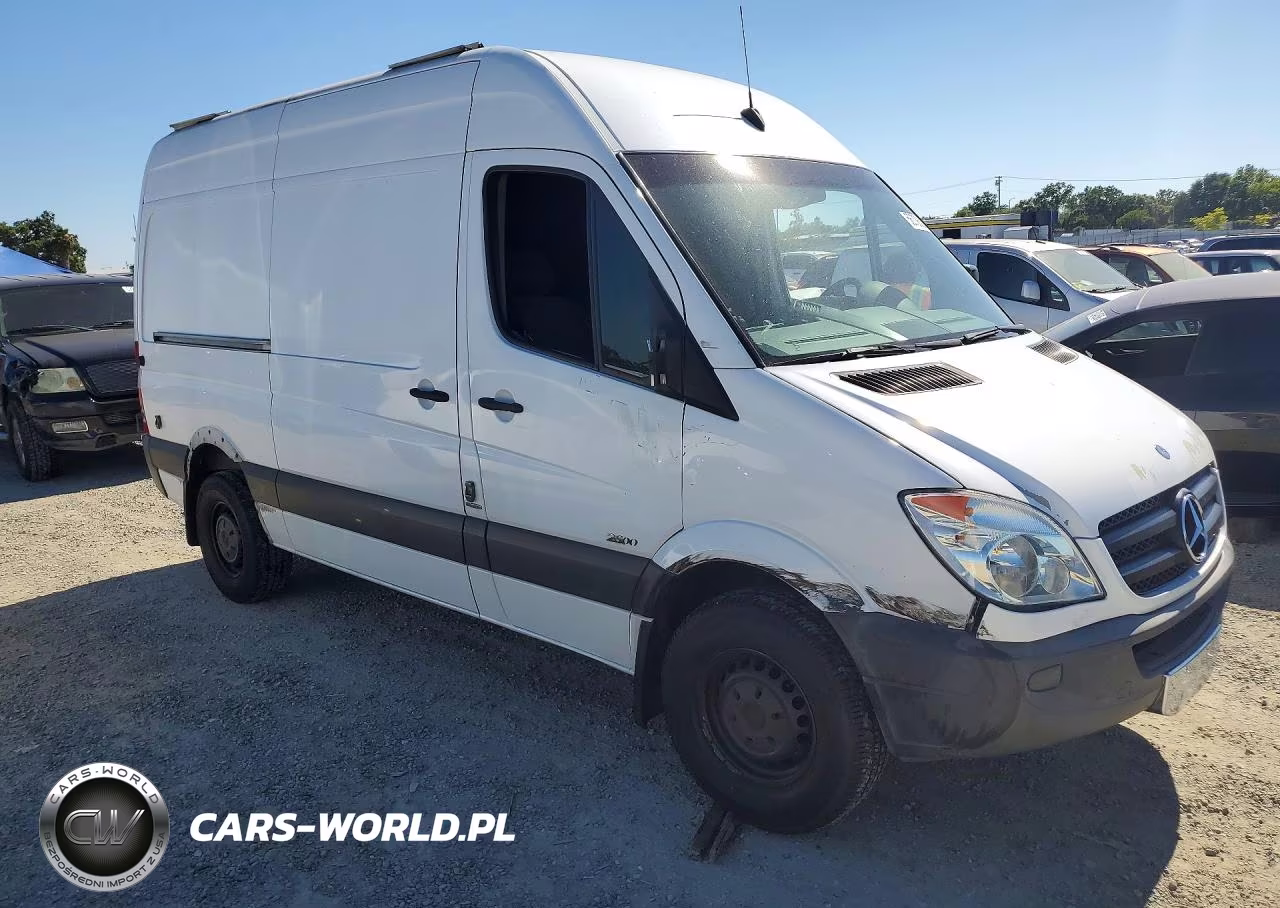 2010 Mercedes-Benz Sprinter 2500 VIN:WD3PE7CC1A5426597 - 4