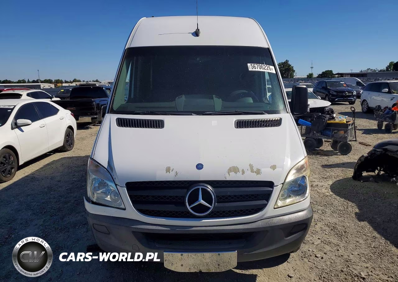 2010 Mercedes-Benz Sprinter 2500 VIN:WD3PE7CC1A5426597 - 5