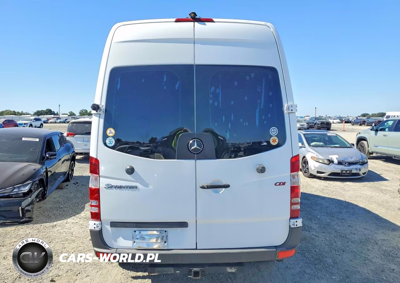 2010 Mercedes-Benz Sprinter 2500 VIN:WD3PE7CC1A5426597 - 6
