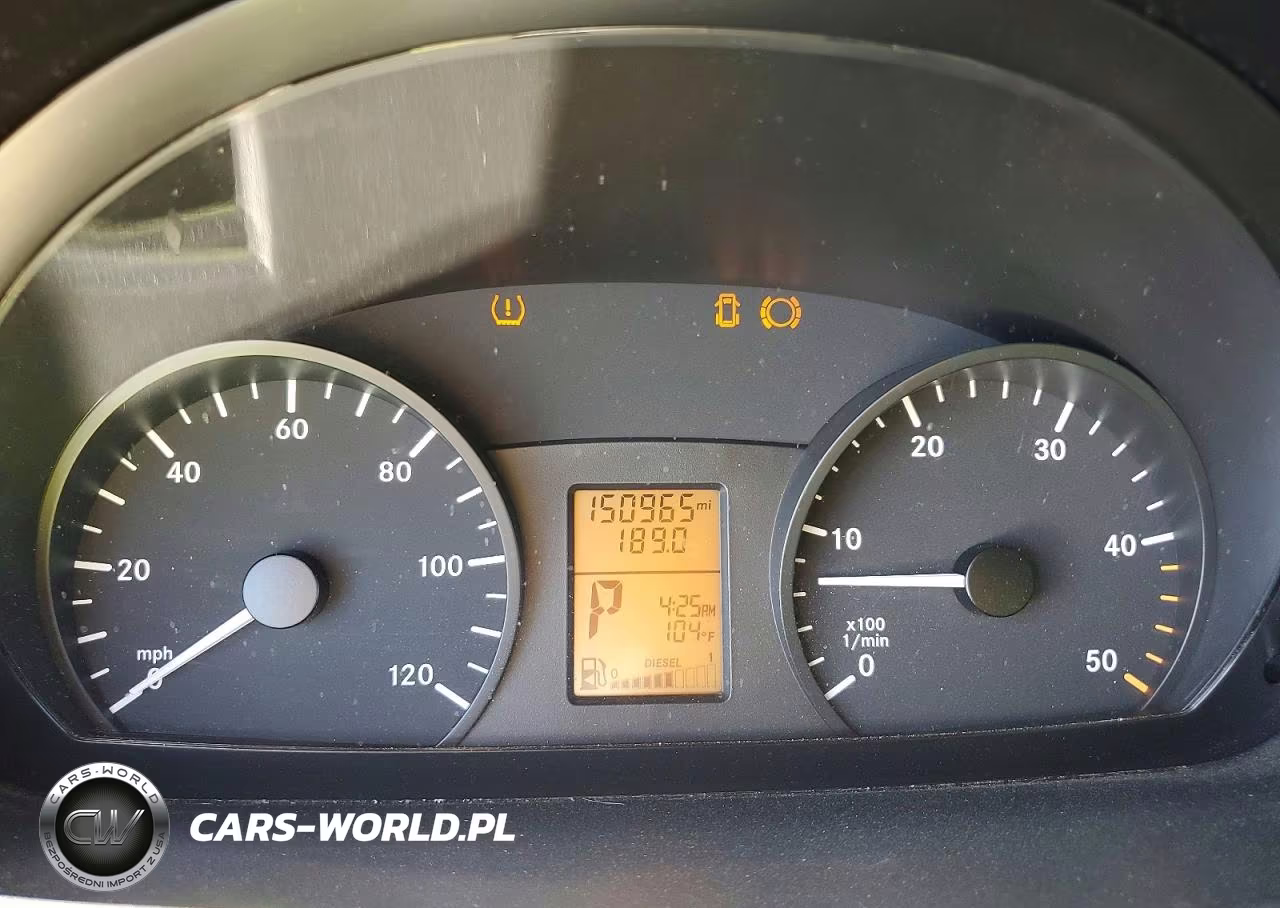 2010 Mercedes-Benz Sprinter 2500 VIN:WD3PE7CC1A5426597 - 9