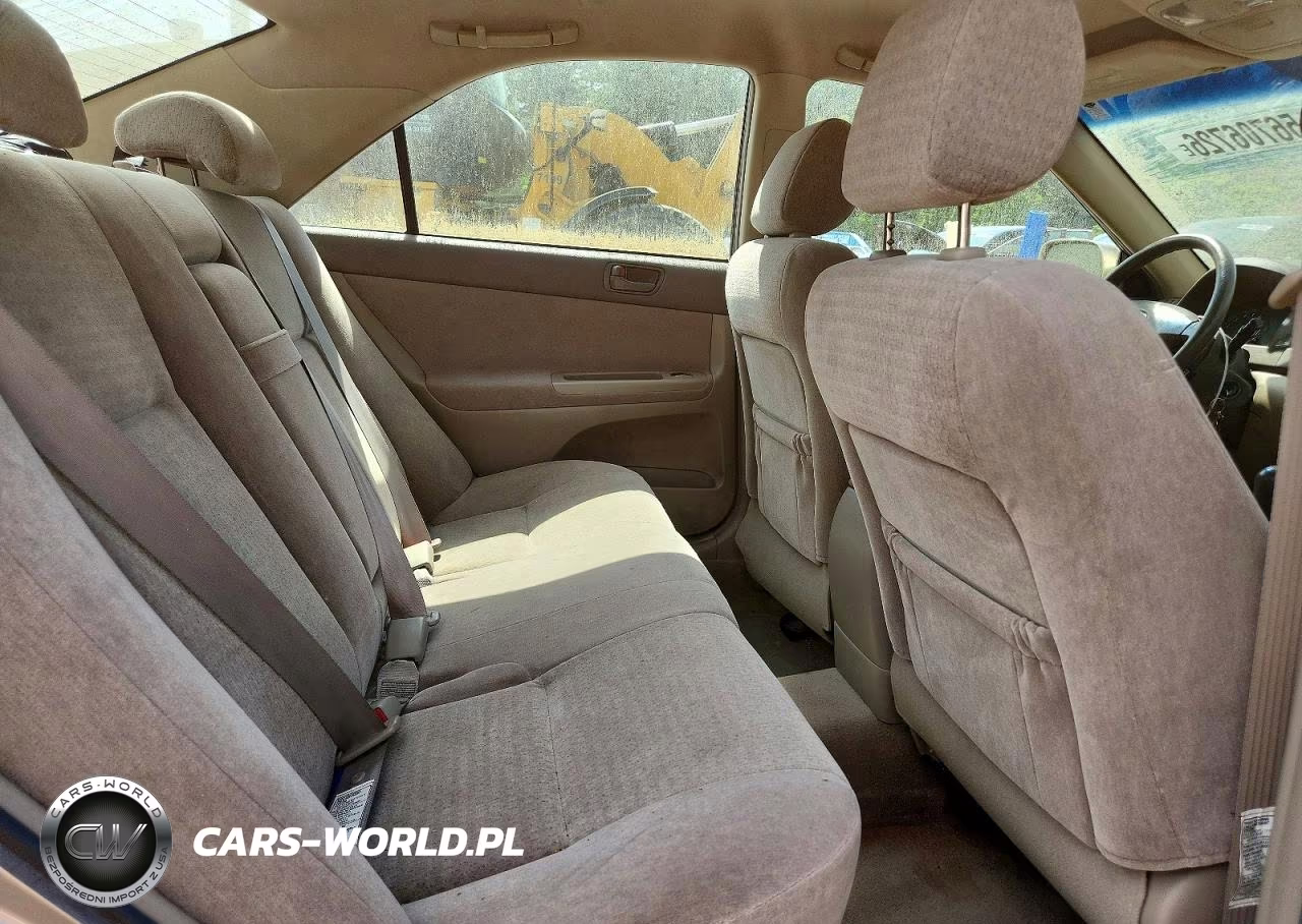 2004 Toyota Camry VIN:JTDBE32K240294565 - 10