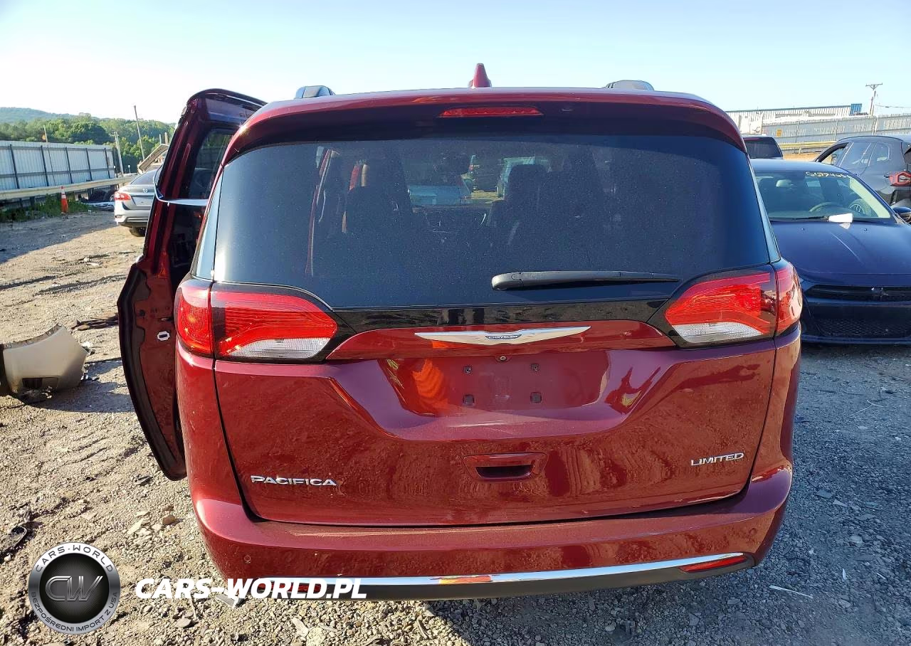 2017 Chrysler Pacifica Limited VIN:2C4RC1GG6HR854869 - 6