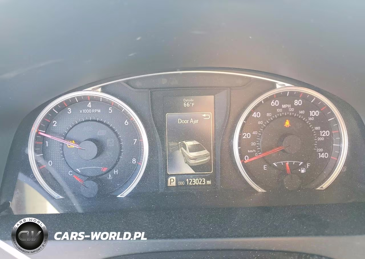 2017 Toyota Camry Xse VIN:4T1BF1FK8HU406517 - 9