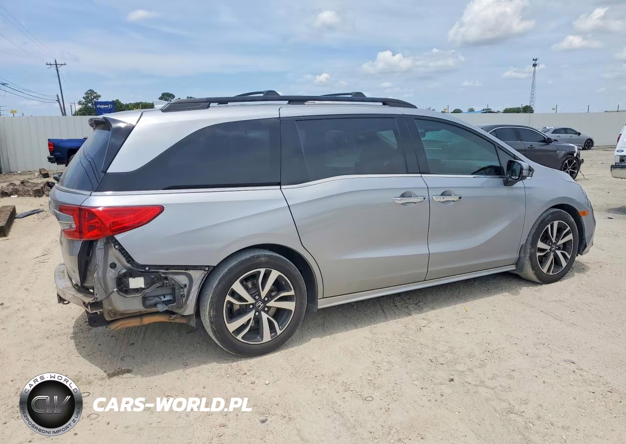 2020 Honda Odyssey Elite VIN:5FNRL6H97LB001852 - 3