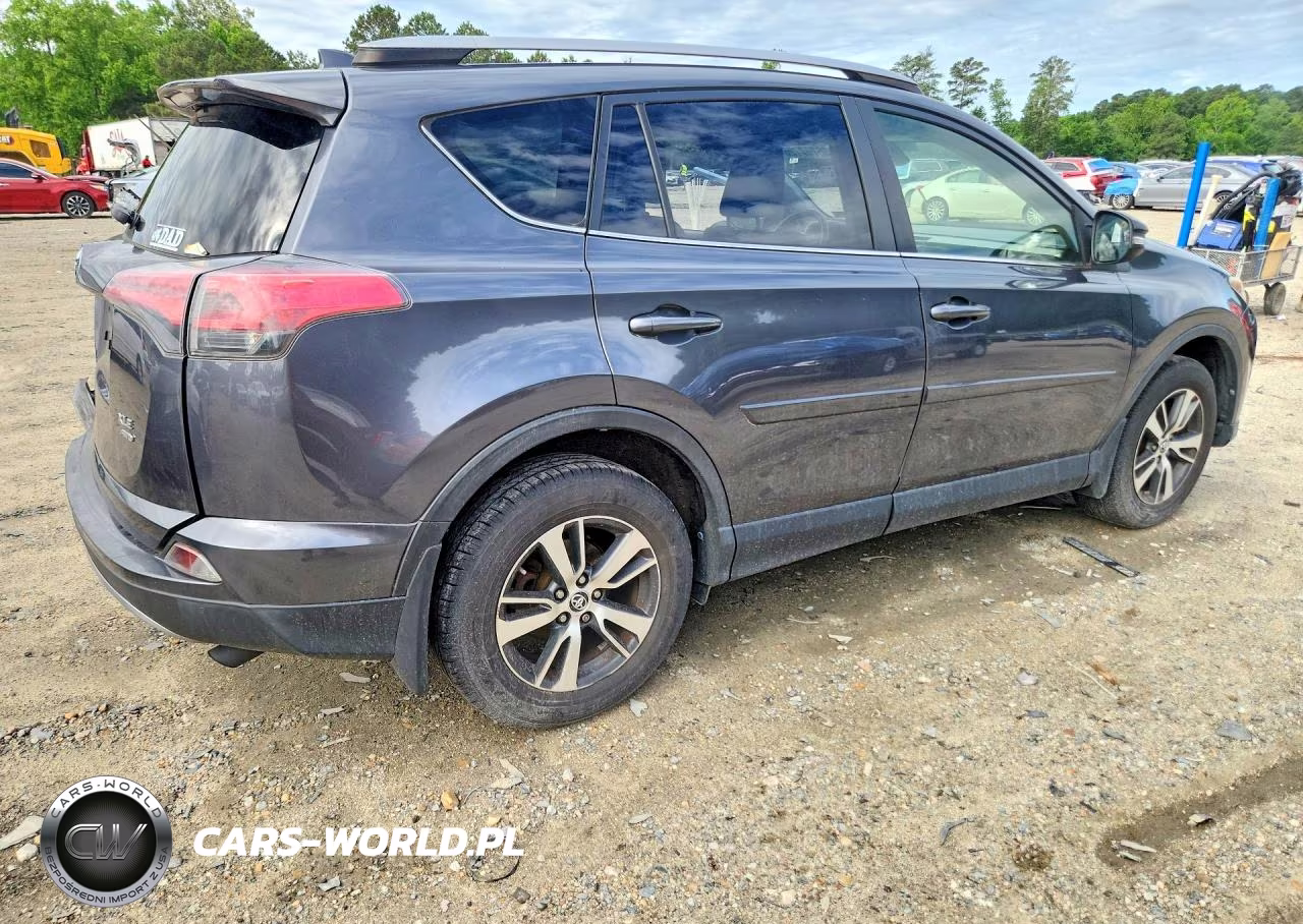 2017 Toyota Rav4 Xle VIN:JTMRFREV8HD209117 - 3