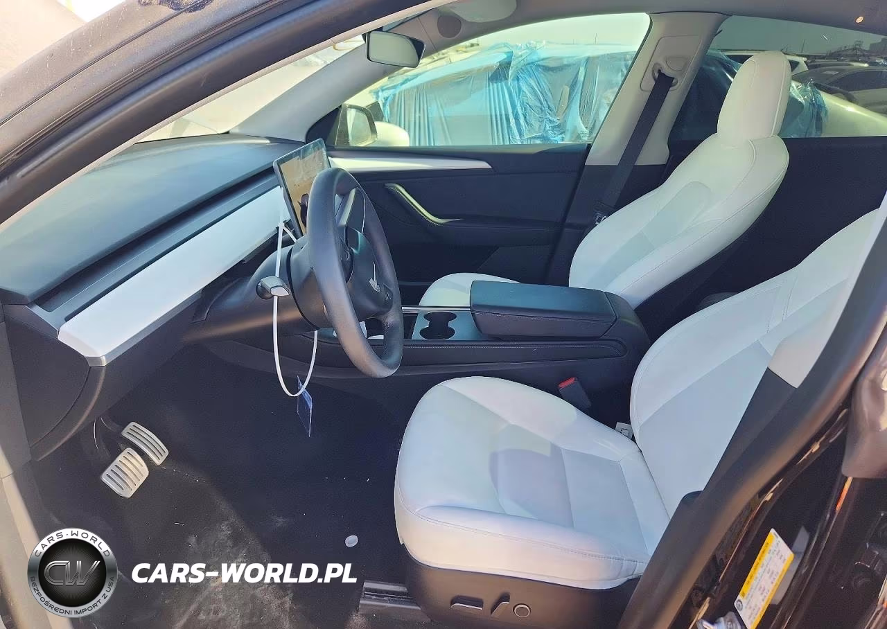 2023 Tesla Model Y VIN:7SAYGDEF1PF594809 - 7