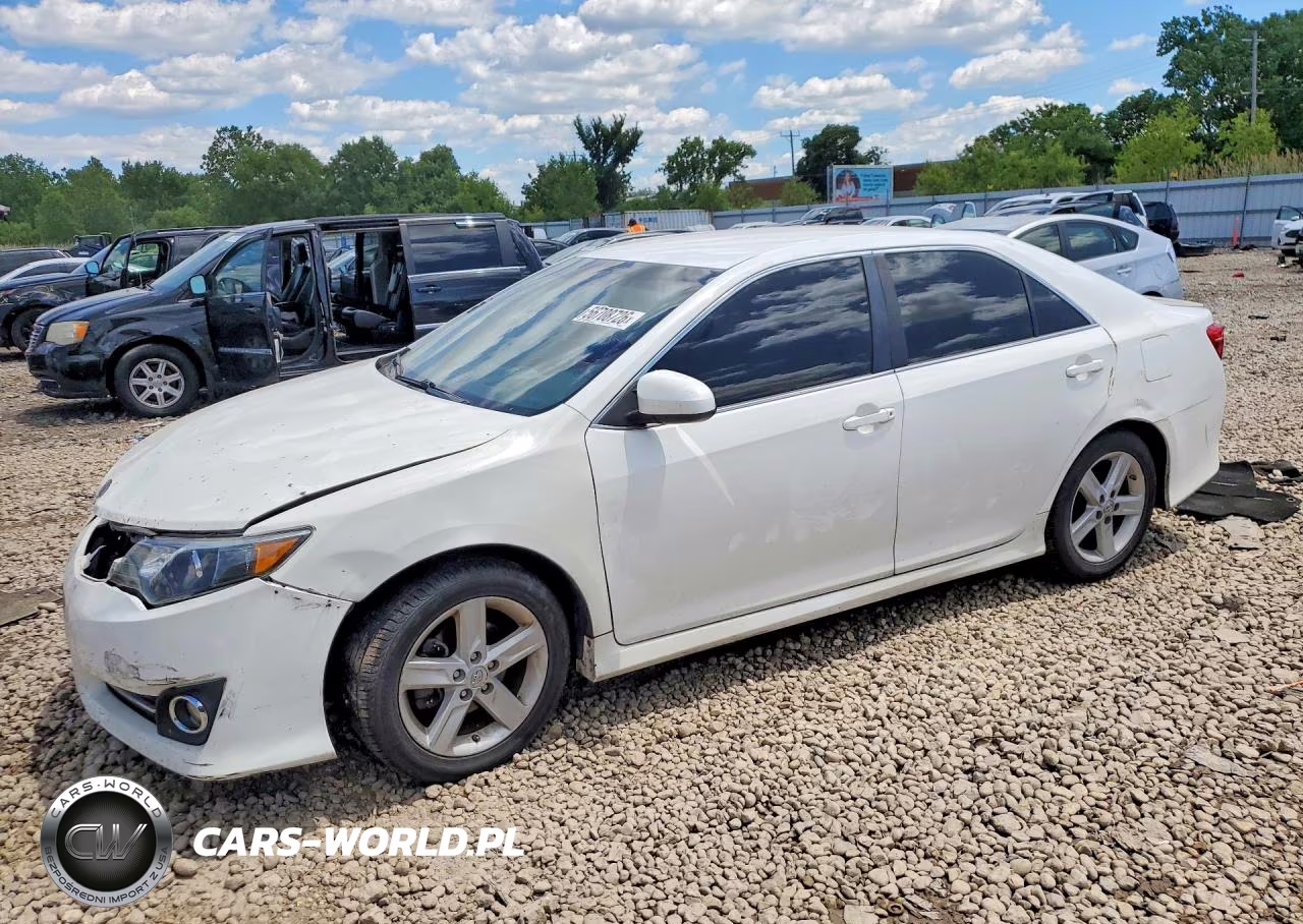 2014 Toyota Camry Se – zdjęcie 1 z 12