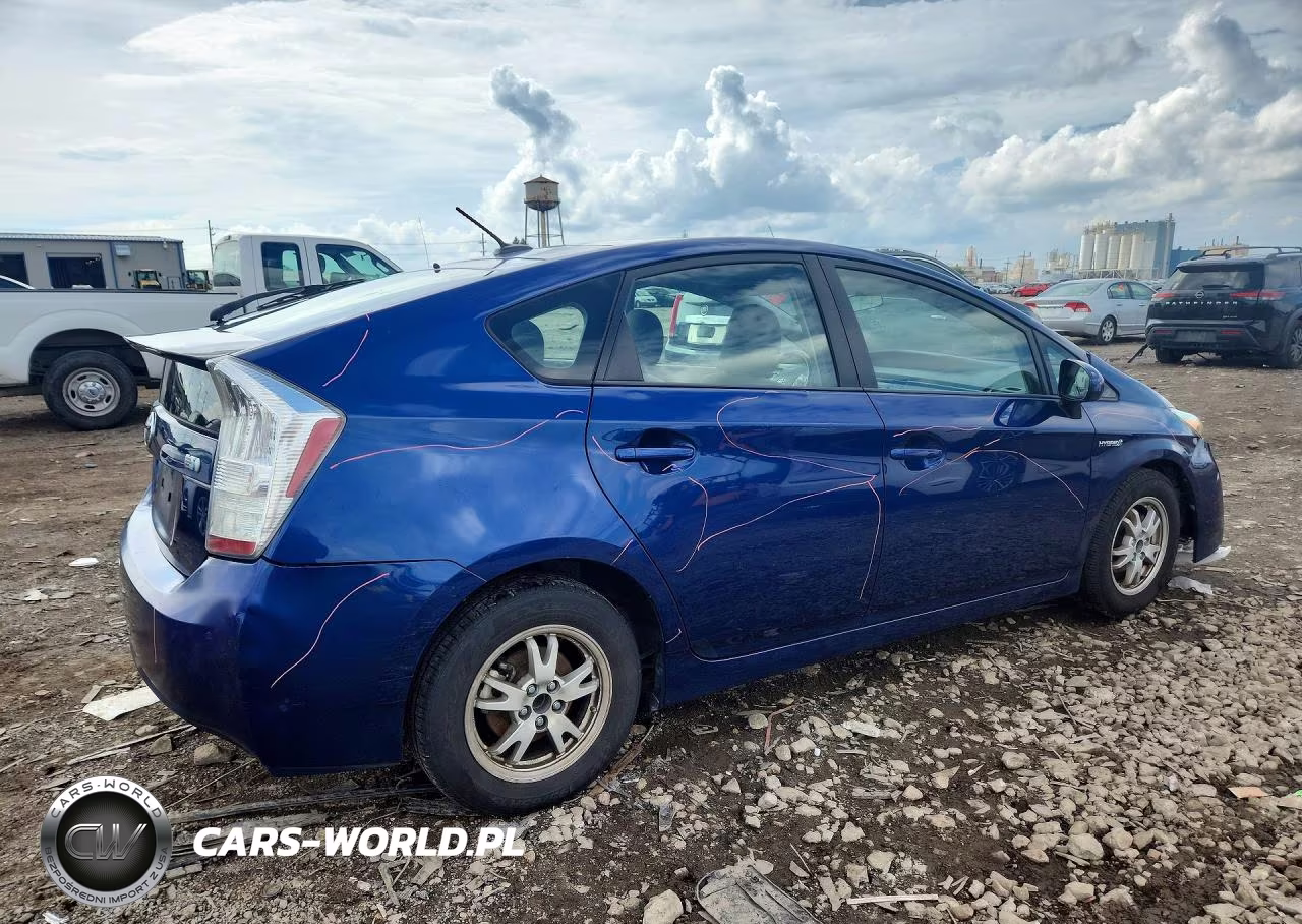 2010 Toyota Prius Iii VIN:JTDKN3DU8A1306982 - 3