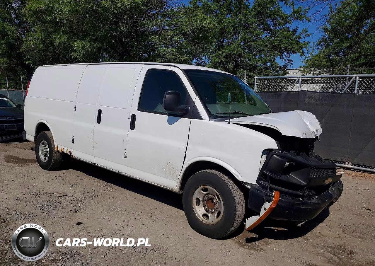 2011 Chevrolet Express G2500 VIN:1GCWGGBA1B1190229 - 4