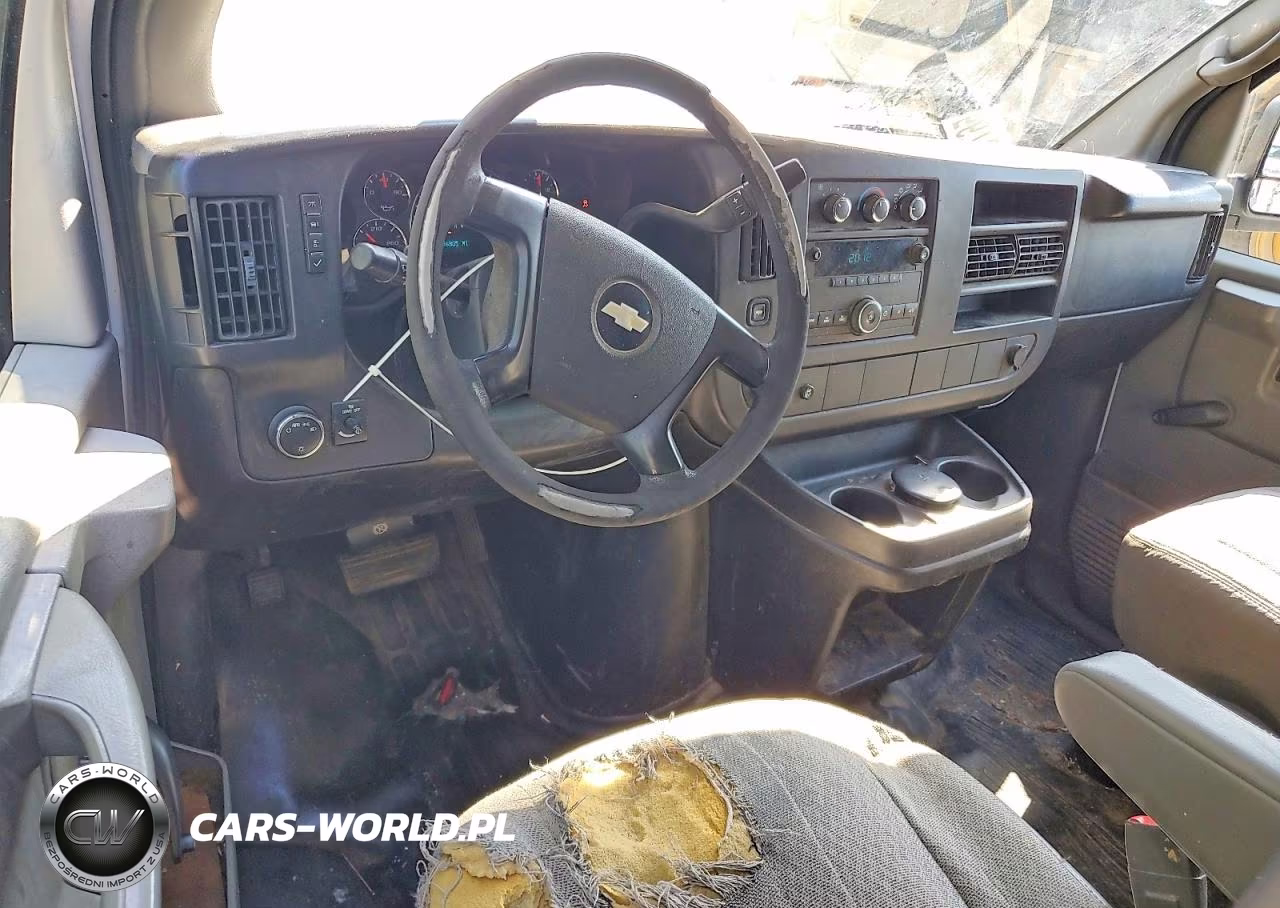 2011 Chevrolet Express G2500 VIN:1GCWGGBA1B1190229 - 8