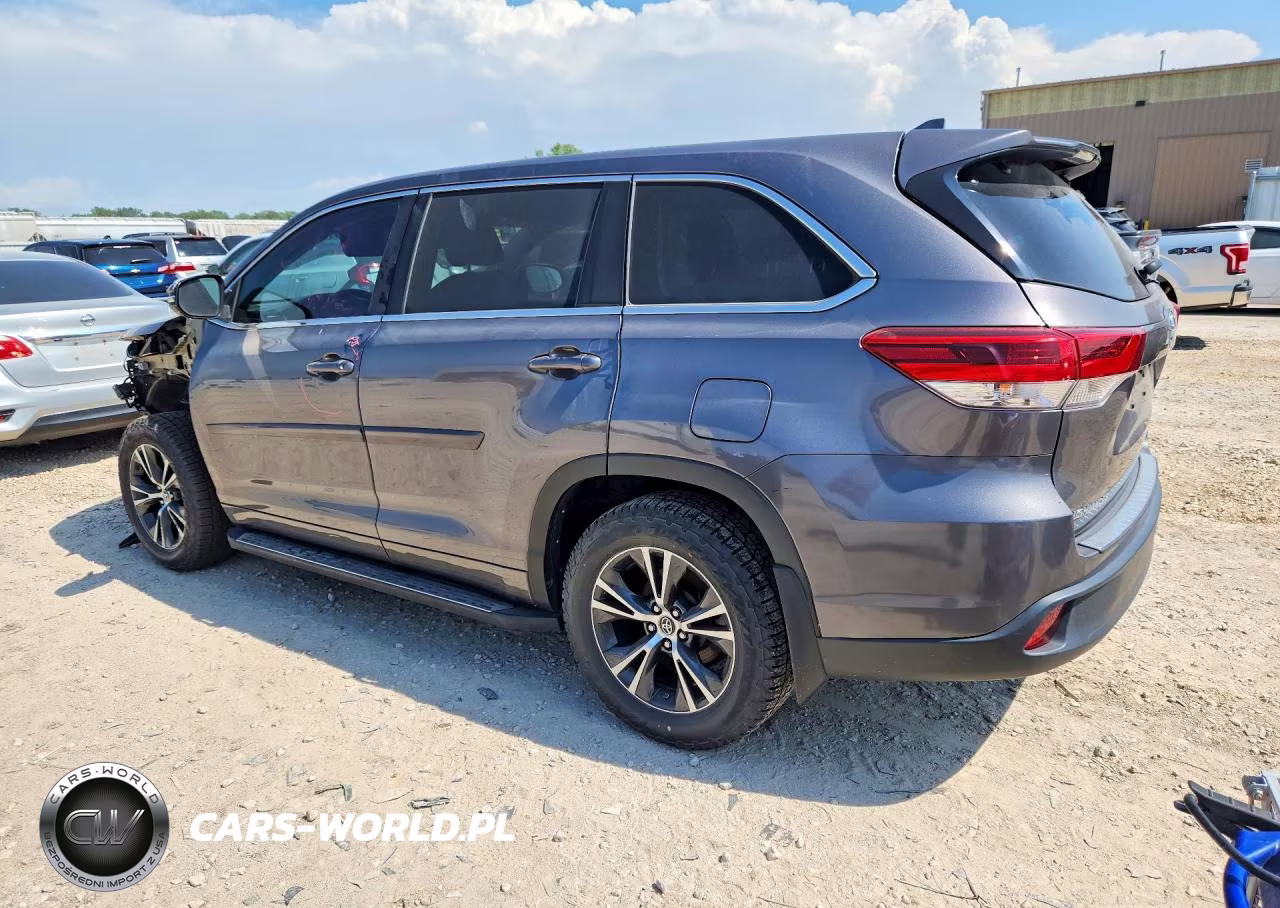 2018 Toyota Highlander Le Plus VIN:5TDBZRFH5JS812280 - 2