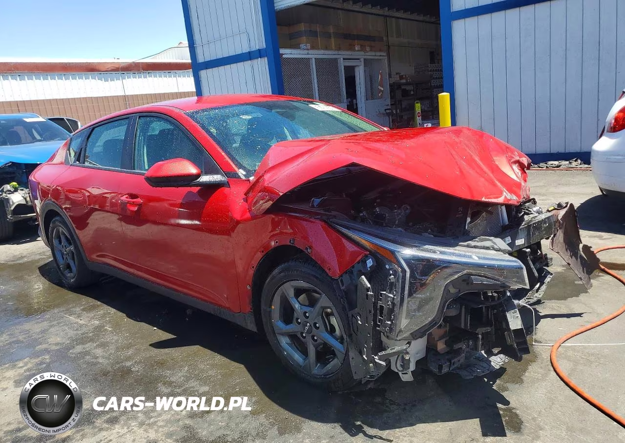 2025 Kia K4 Lxs VIN:3KPFT4DE5SE089024 - 4