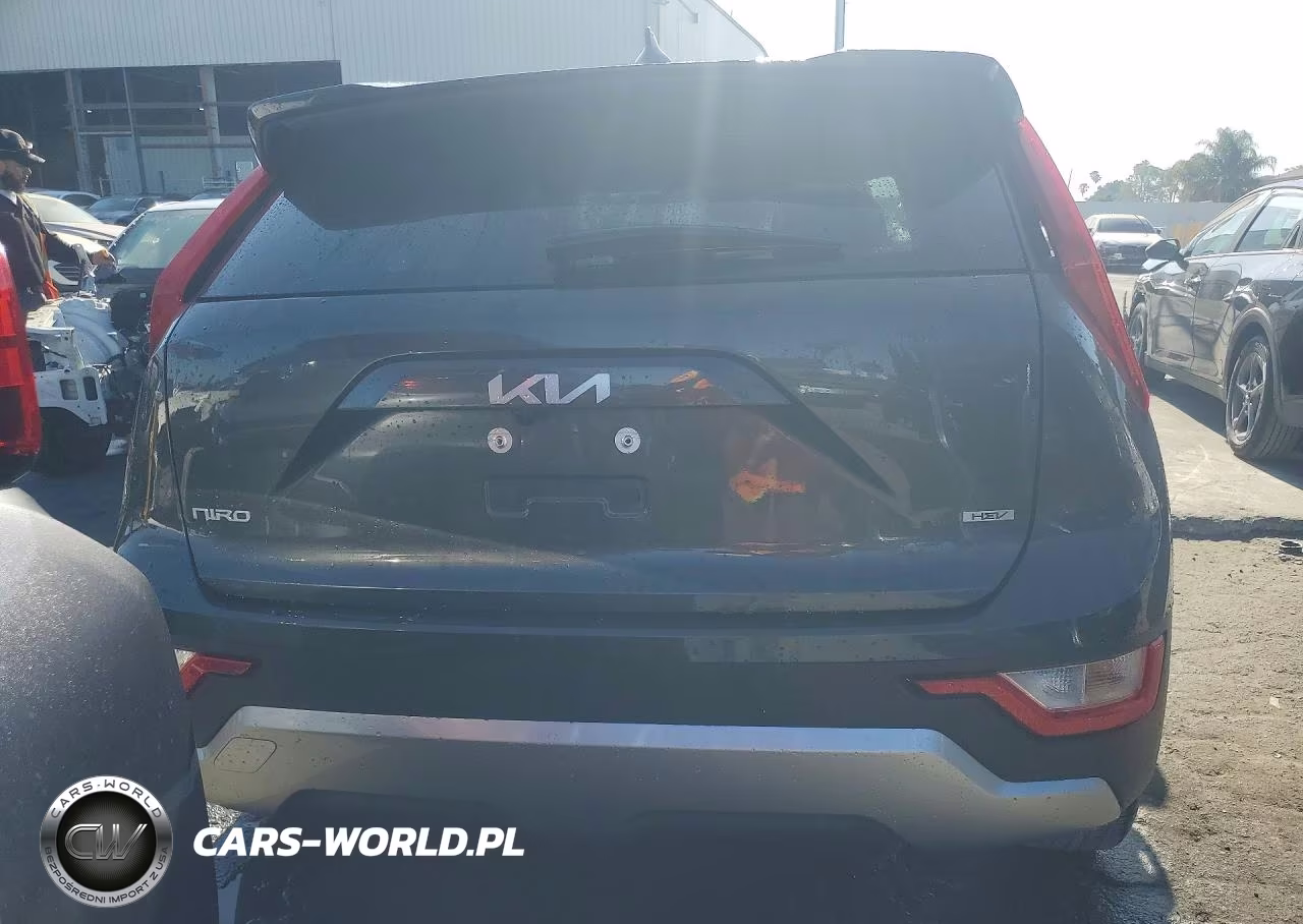 2026 Kia Niro Lx VIN:KNDCP3LE2T5343837 - 6