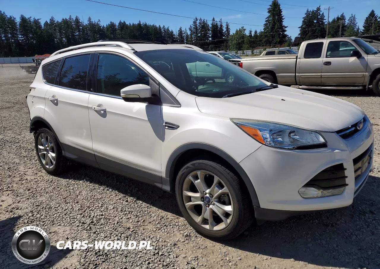 2015 Ford Escape Titanium VIN:1FMCU9J99FUA44000 - 4