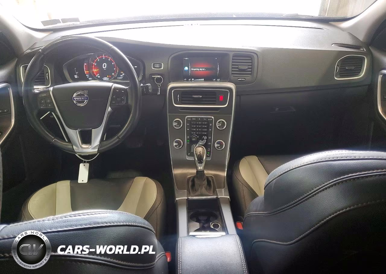 2016 Volvo V60 Cross Country Premier VIN:YV4612HKXG1012232 - 8