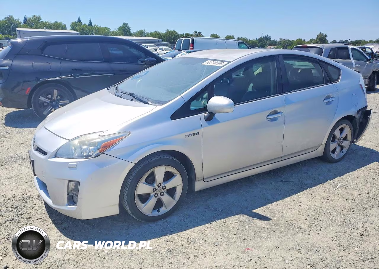 2010 Toyota Prius V – zdjęcie 1 z 12