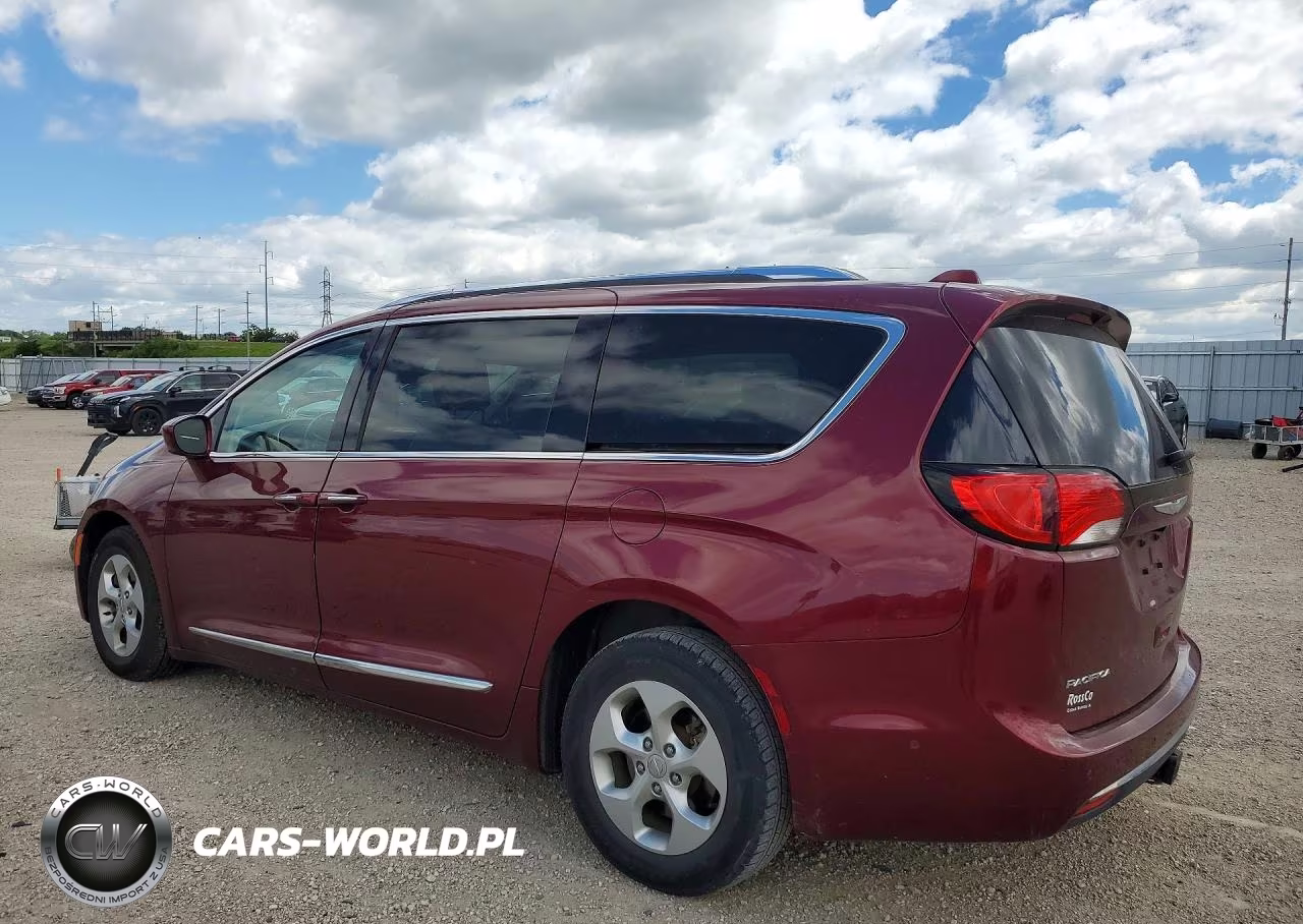 2017 Chrysler Pacifica Touring L Plus VIN:2C4RC1EG5HR594659 - 2