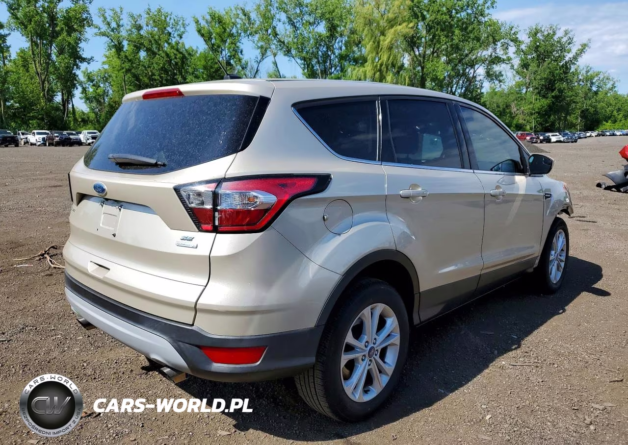 2017 Ford Escape Se VIN:1FMCU0GD9HUE93669 - 3