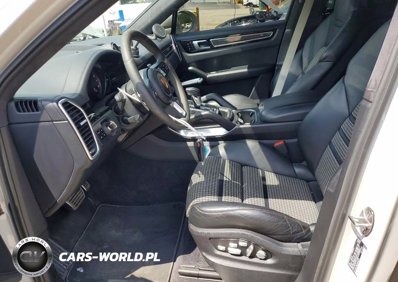 2020 Porsche Cayenne Turbo Coupe VIN:WP1BF2AY8LDA65570 - 7