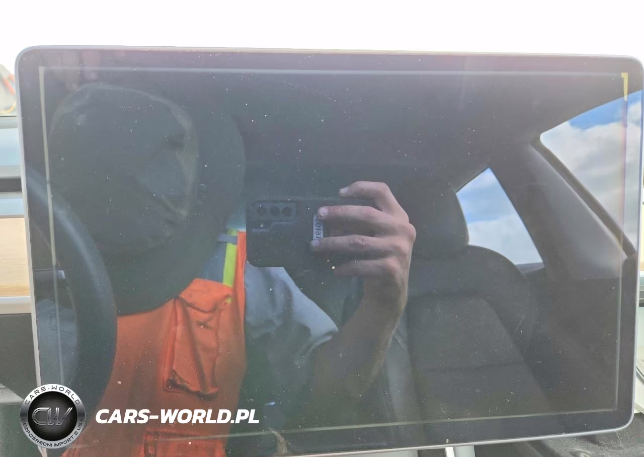 2020 Tesla Model 3 VIN:5YJ3E1EA7LF705177 - 9